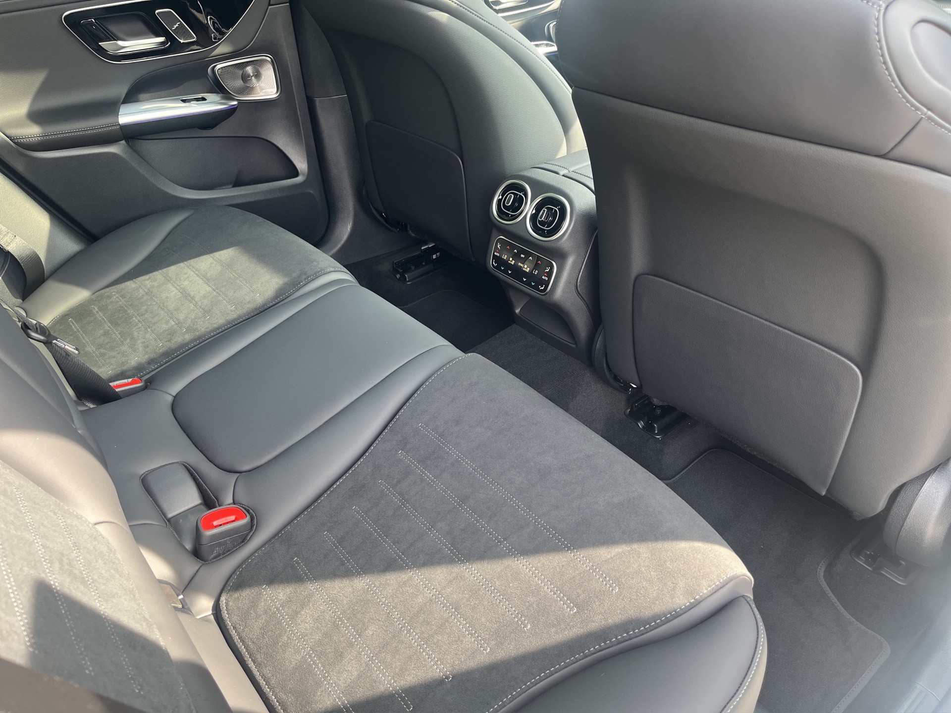 MERCEDES-BENZ GLC 220 d 4Matic 9G-Tronic - 11