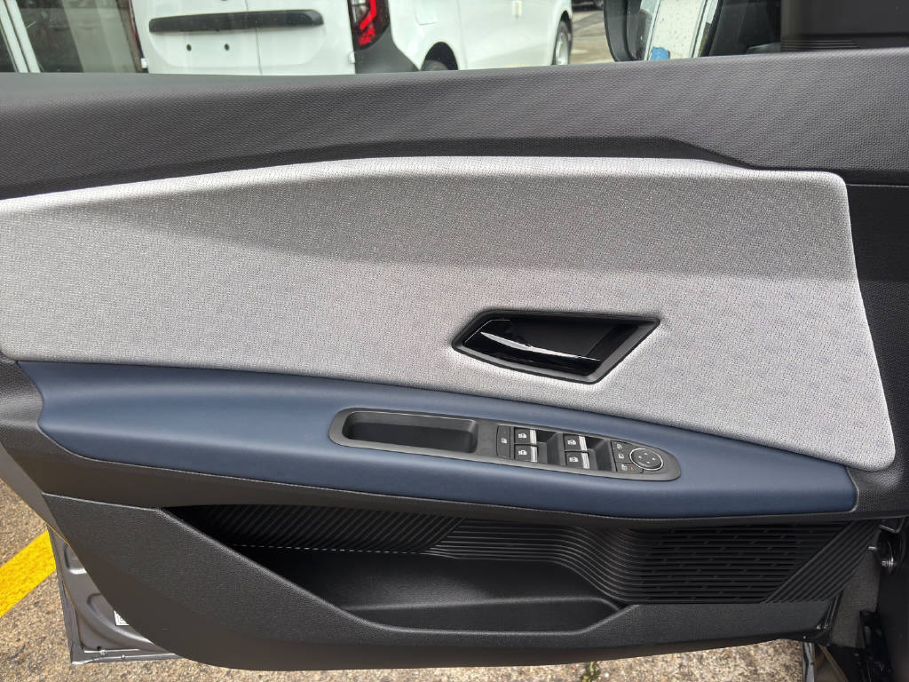 RENAULT R5 E-TECH 100% ELECTRIC Comfort Range Roland - 13