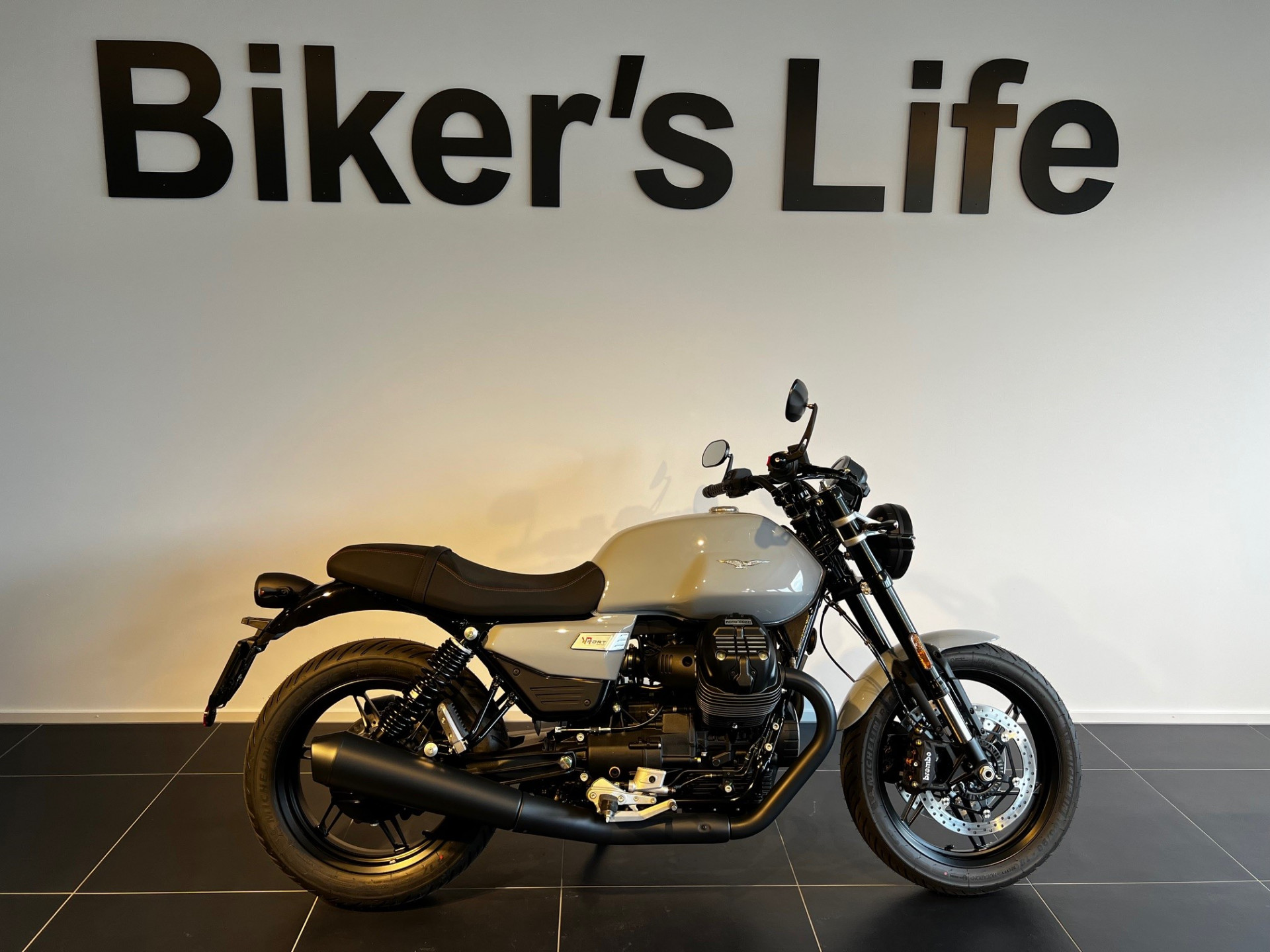 MOTO GUZZI V7 850 Sport