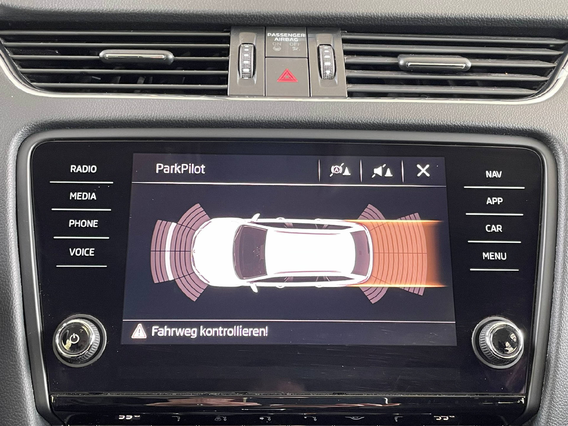 SKODA Octavia Combi 2.0 TDI 150 Ambition DSG-11