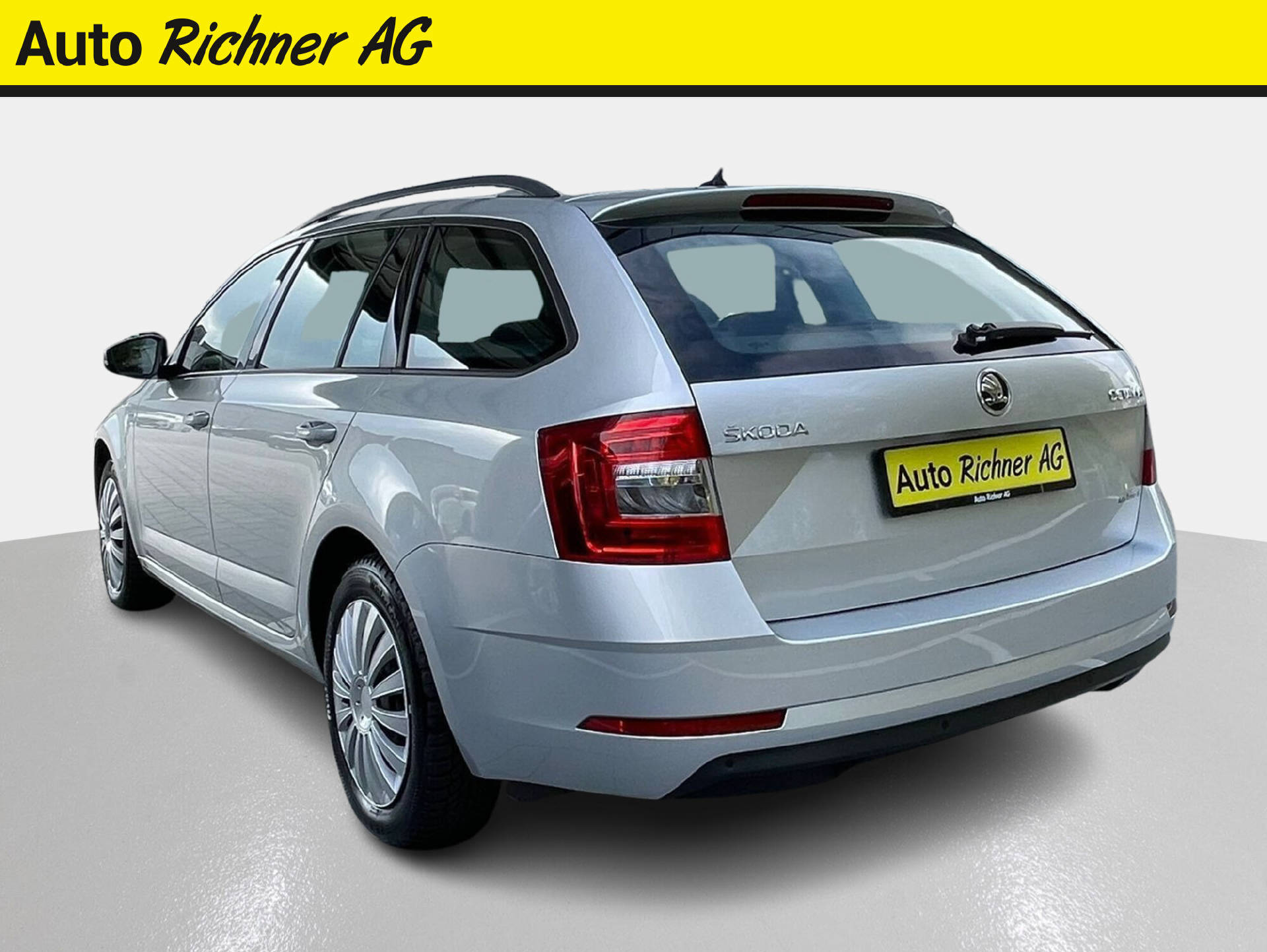 SKODA Octavia Combi 2.0 TDI 150 Ambition DSG-4