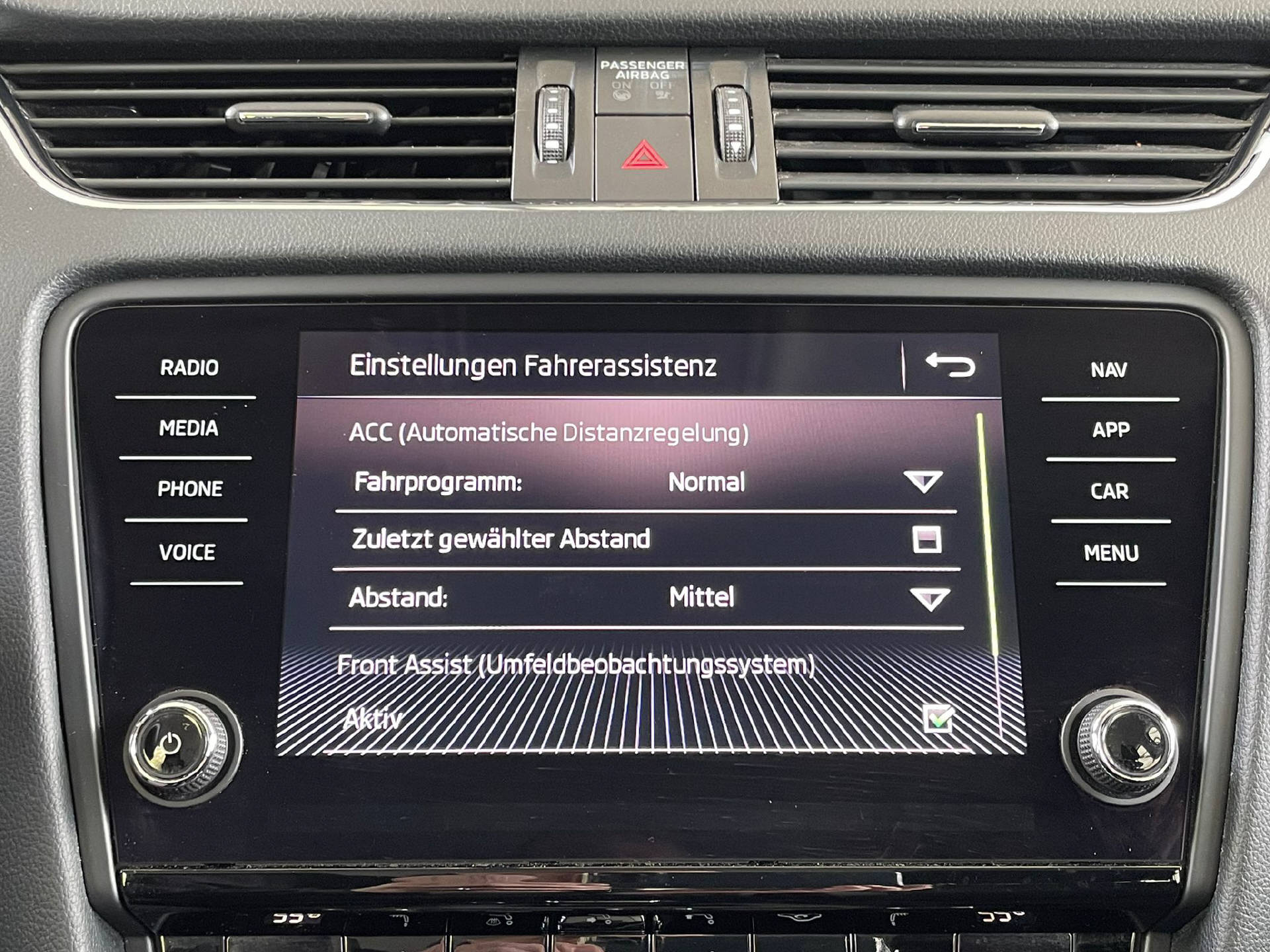 SKODA Octavia Combi 2.0 TDI 150 Ambition DSG-13