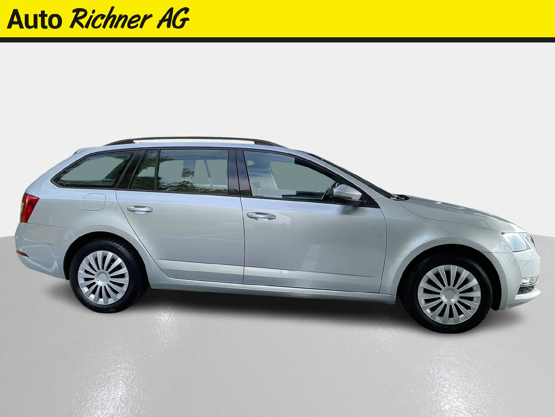 SKODA Octavia Combi 2.0 TDI 150 Ambition DSG-2