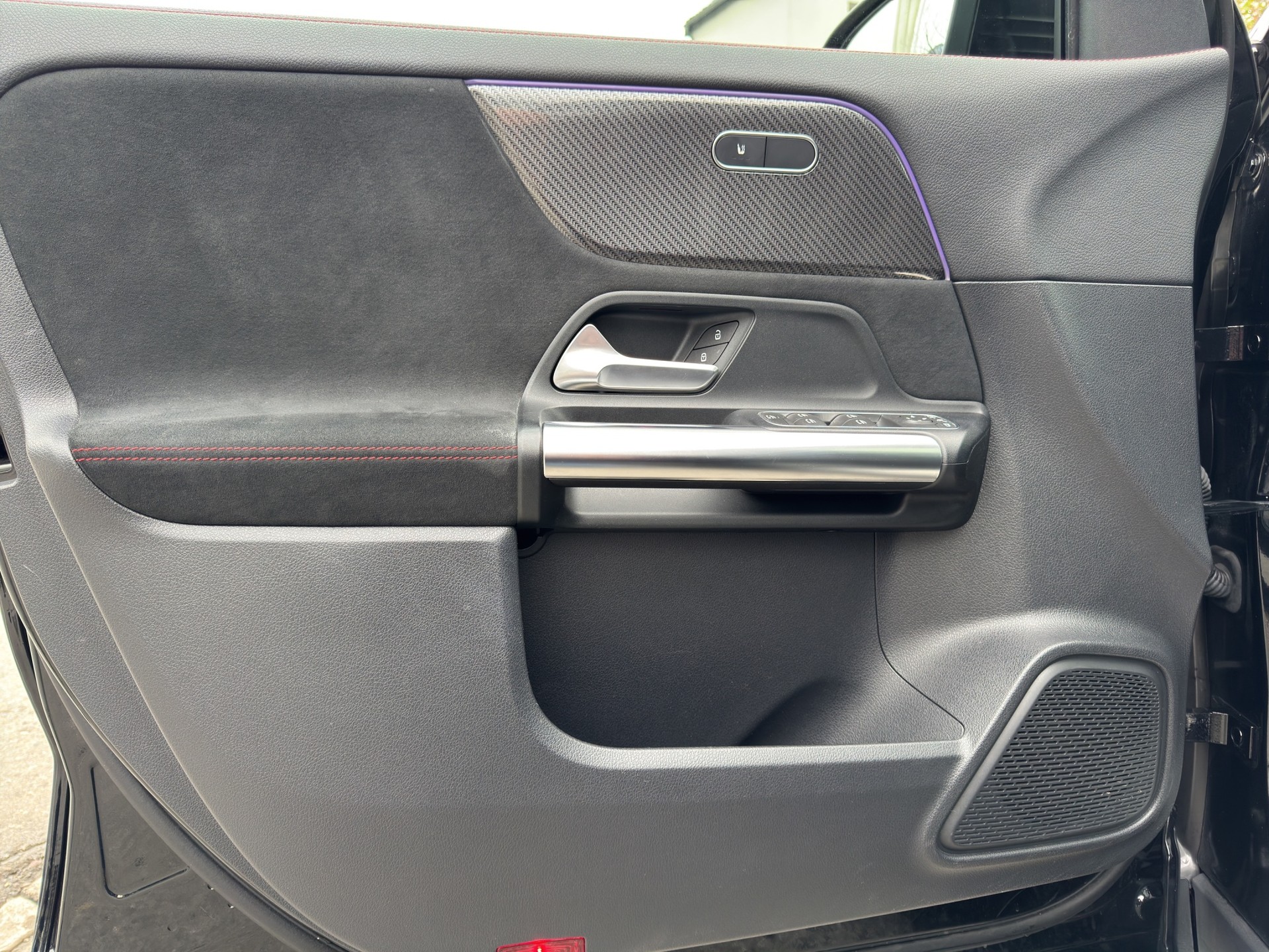 MERCEDES-BENZ GLA 250 AMG Line 4Matic - 12