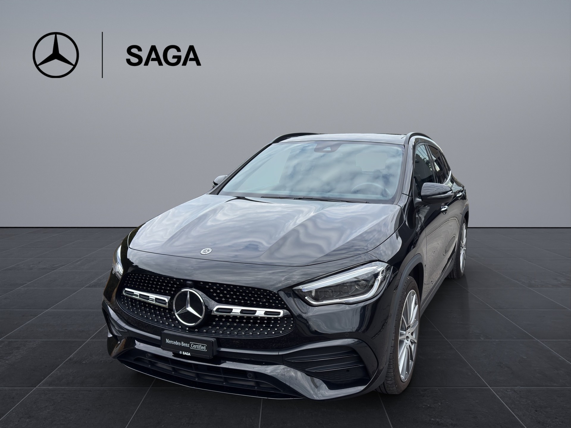 MERCEDES-BENZ GLA 250 AMG Line 4Matic