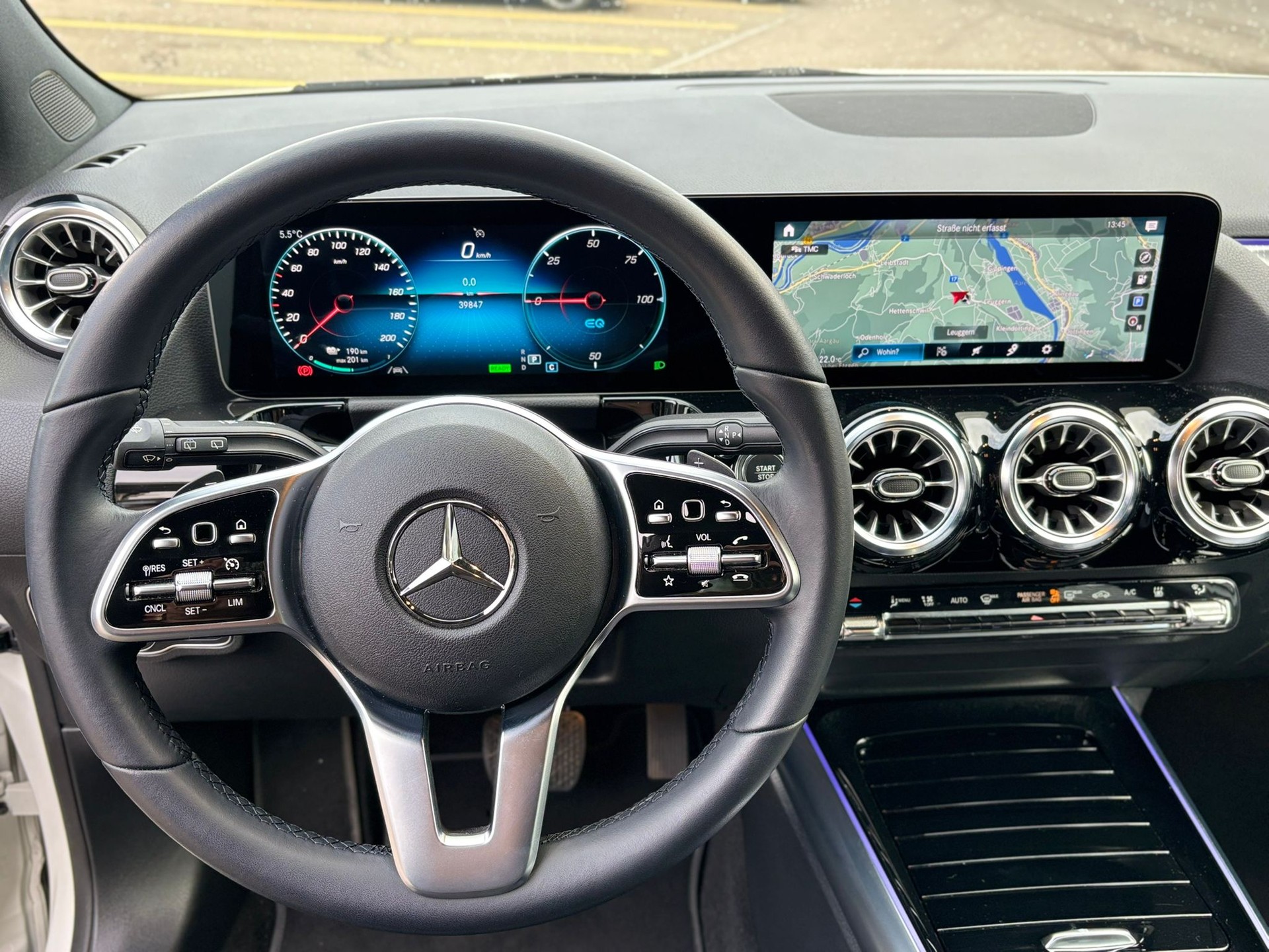 MERCEDES-BENZ EQA 300 4Matic Progressive - 11