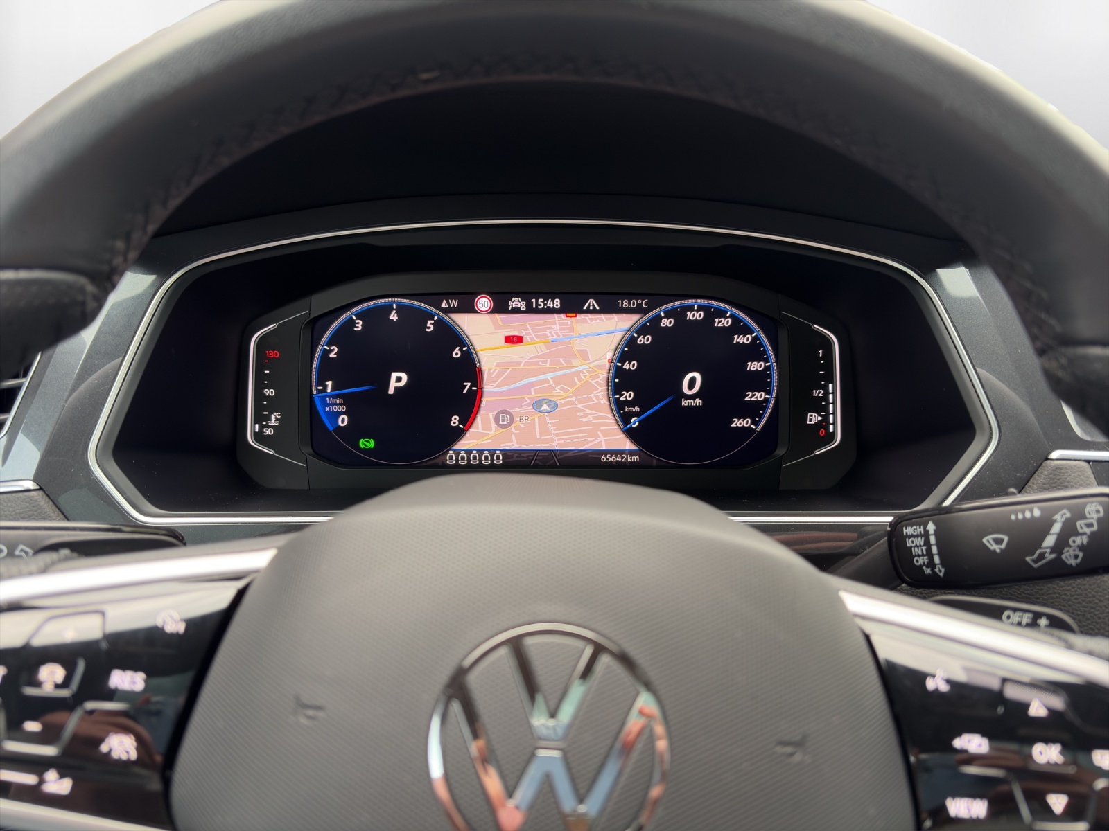 VW Tiguan Allspace 2.0TSI R-Line 4Motion DSG - 8