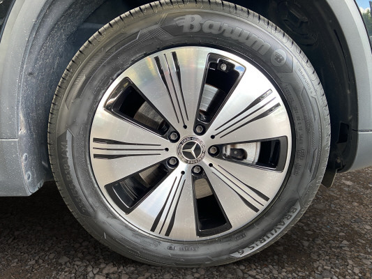 MERCEDES-BENZ EQA 250 - 8