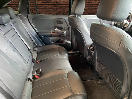 MERCEDES-BENZ EQA 250 - 12