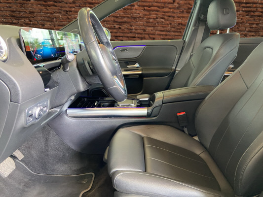 MERCEDES-BENZ EQA 250 - 10