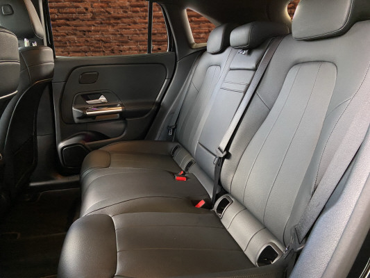 MERCEDES-BENZ EQA 250 - 13