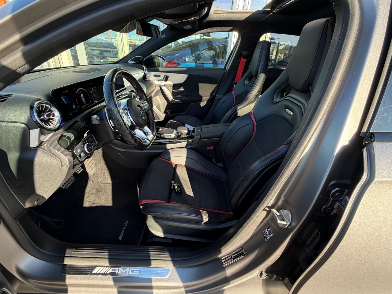 Mercedes-Benz A 35 AMG 4Matic Speedshift, Bild 18