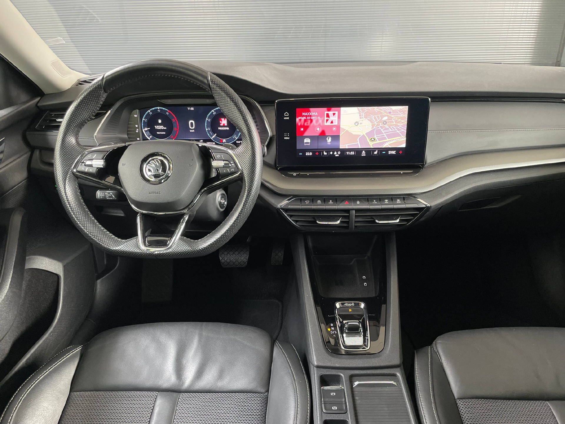 SKODA Octavia Combi 2.0 TDI Ambition 4×4 DSG-6