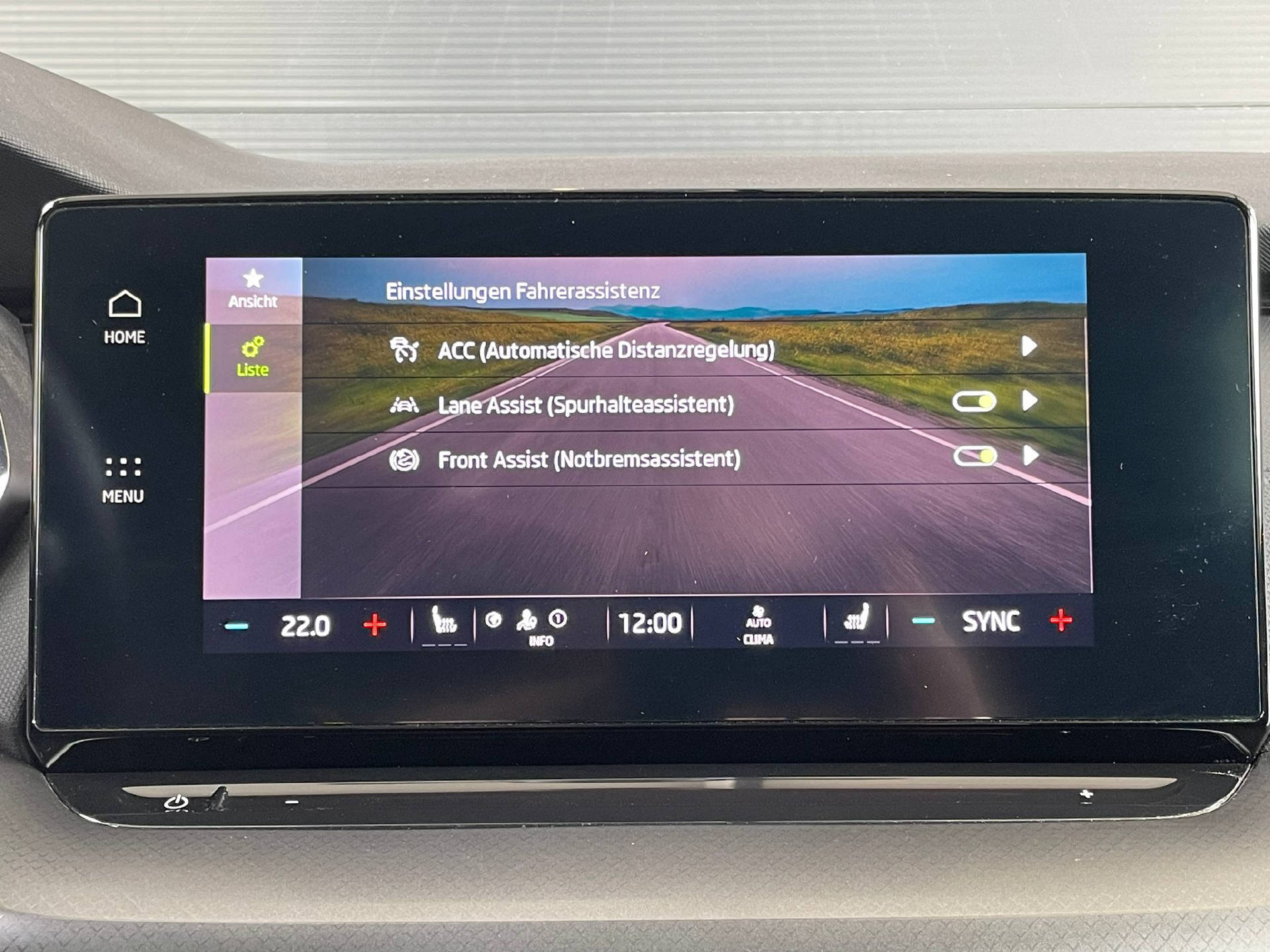 SKODA Octavia Combi 2.0 TDI Ambition 4×4 DSG-12