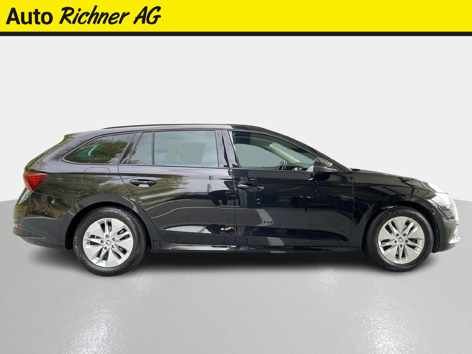SKODA Octavia Combi 2.0 TDI Ambition 4×4 DSG-2