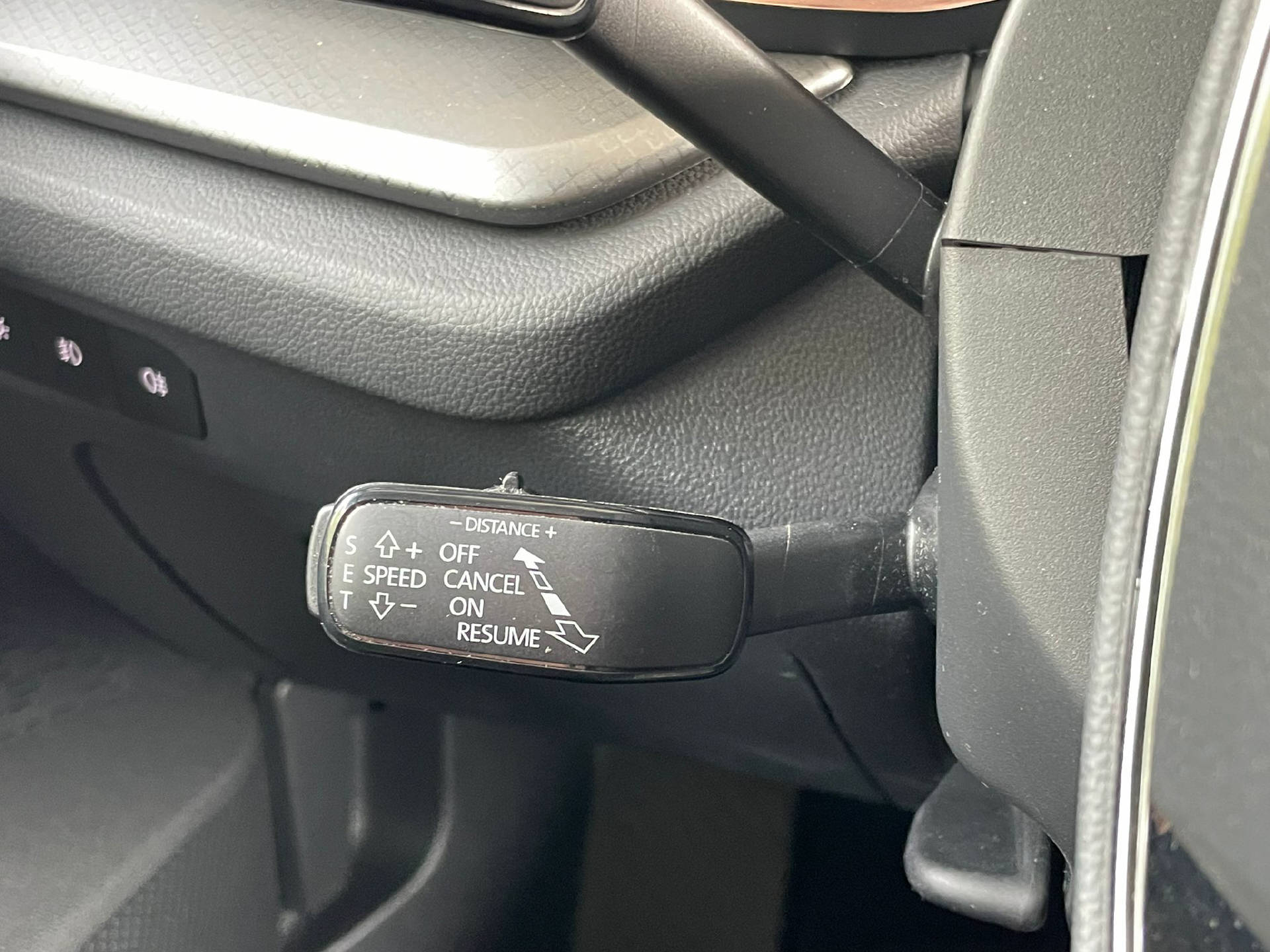 SKODA Octavia Combi 2.0 TDI Ambition 4×4 DSG-8