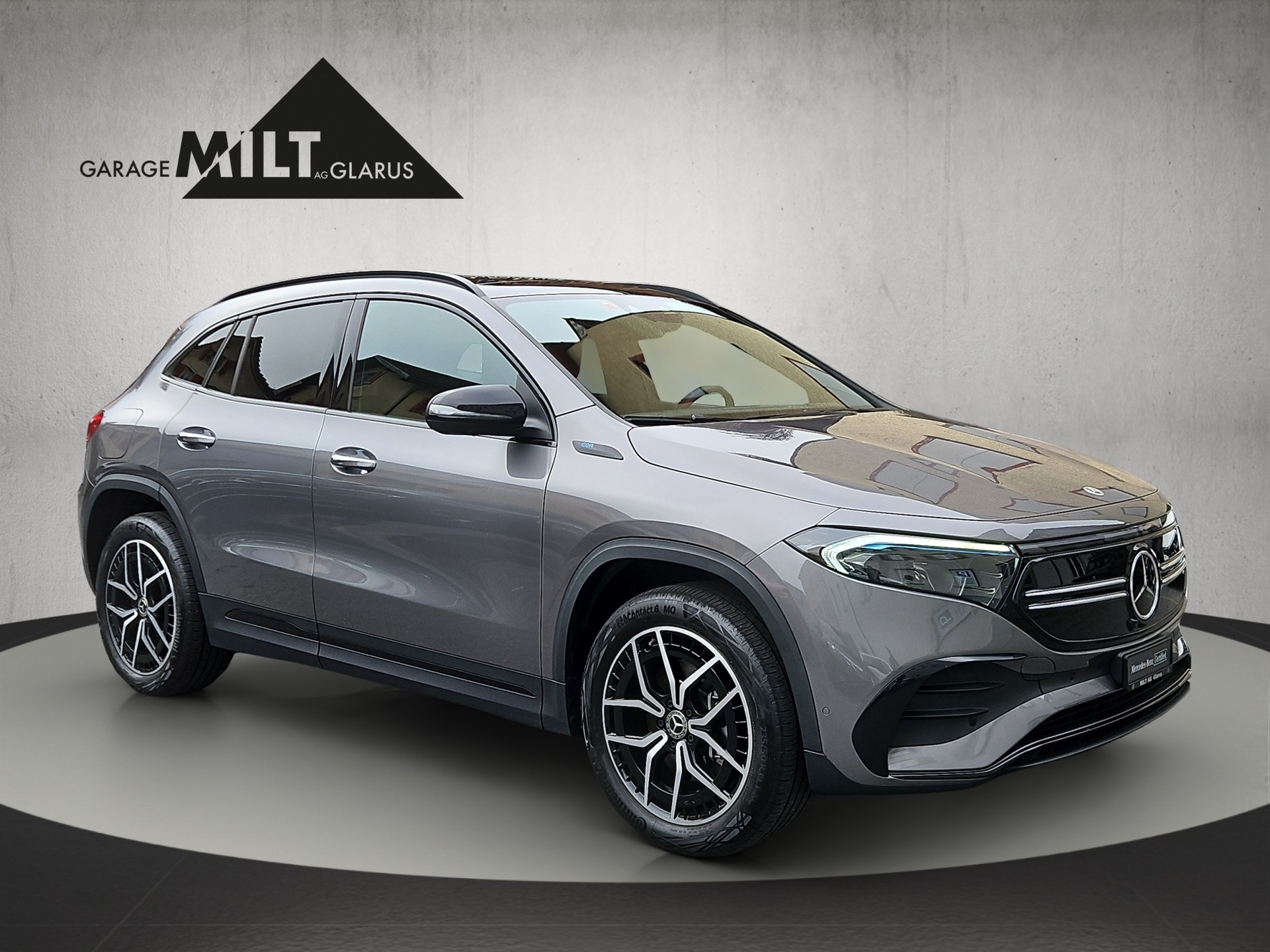 MERCEDES-BENZ EQA 300 AMG Line 4Matic - 8