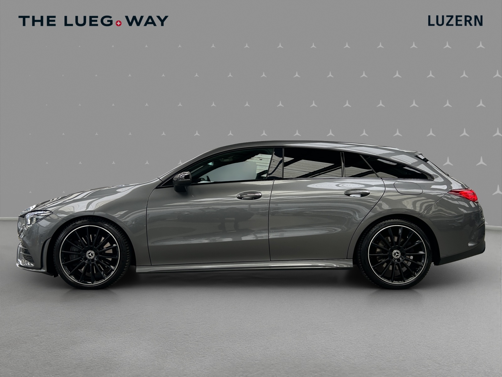 MERCEDES-BENZ CLA Shooting Brake 250 4Matic 7G-DCT AMG Line - 2
