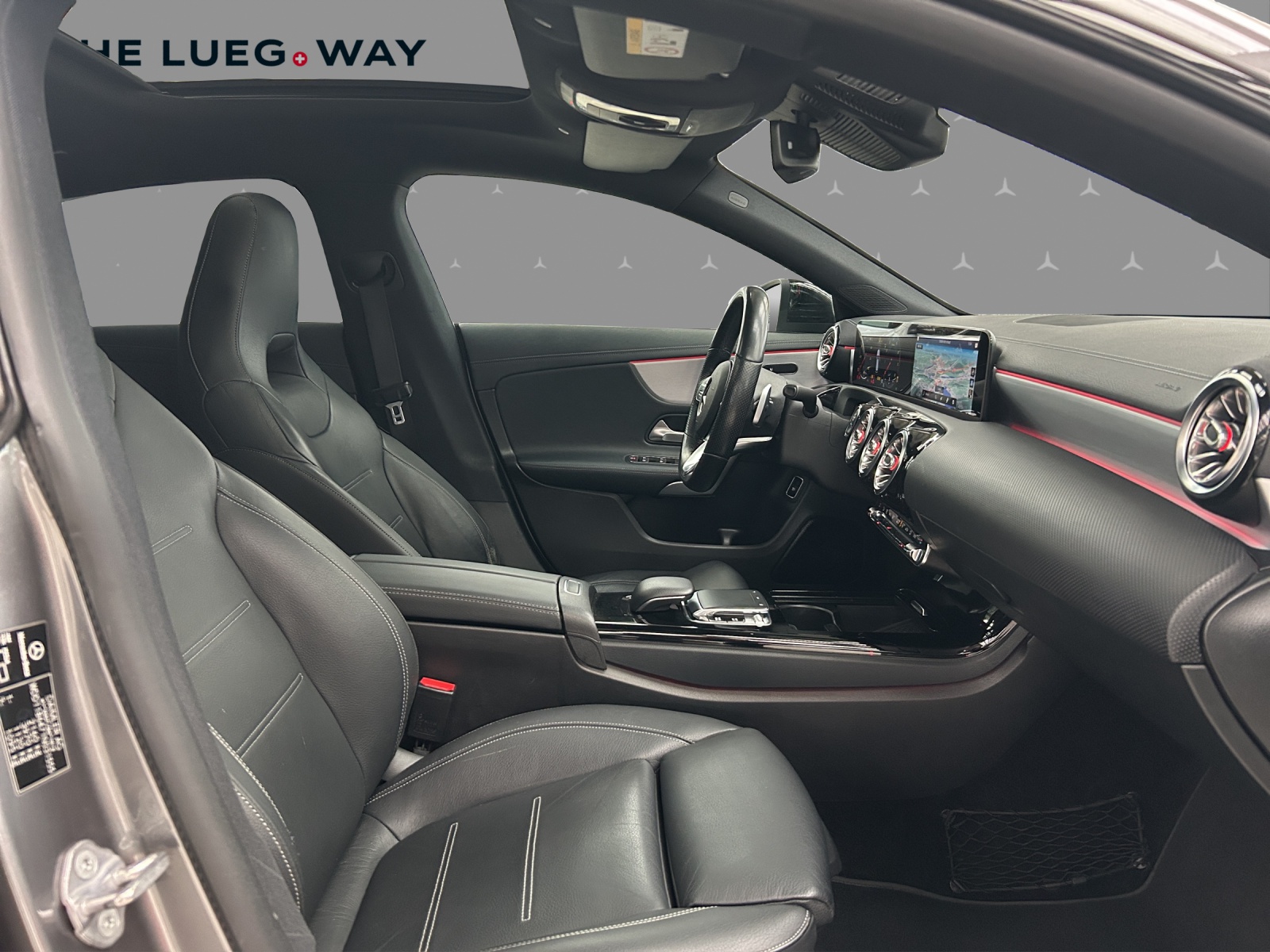 MERCEDES-BENZ CLA Shooting Brake 250 4Matic 7G-DCT AMG Line - 17