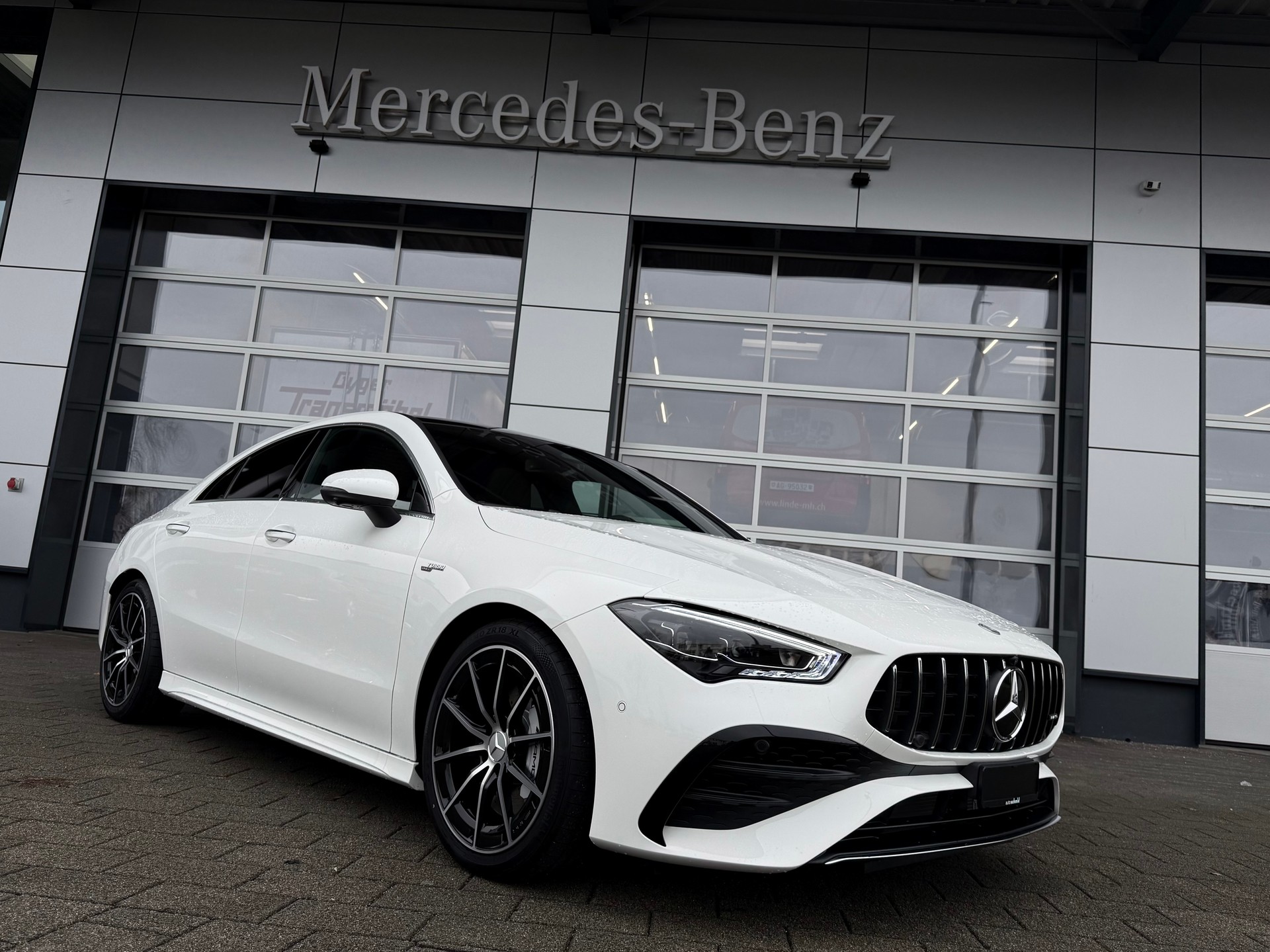 MERCEDES-BENZ CLA 35 AMG 4Matic 8G-DCT ***TAGESZULASSUNG***