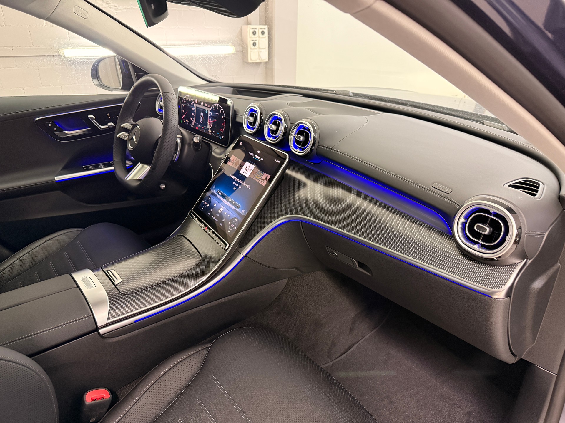 MERCEDES-BENZ C 300 4MATIC Limousine - 11