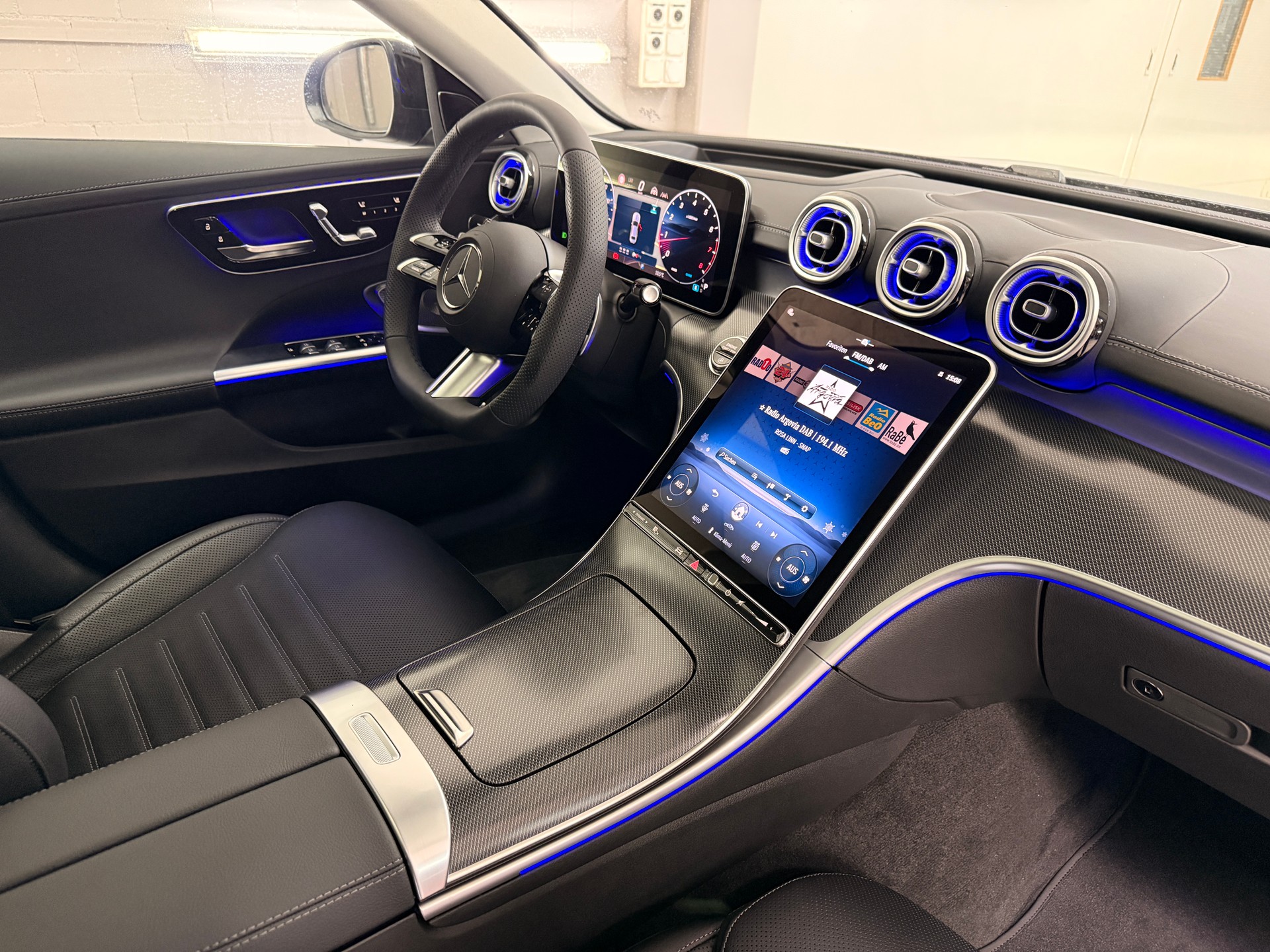 MERCEDES-BENZ C 300 4MATIC Limousine - 12