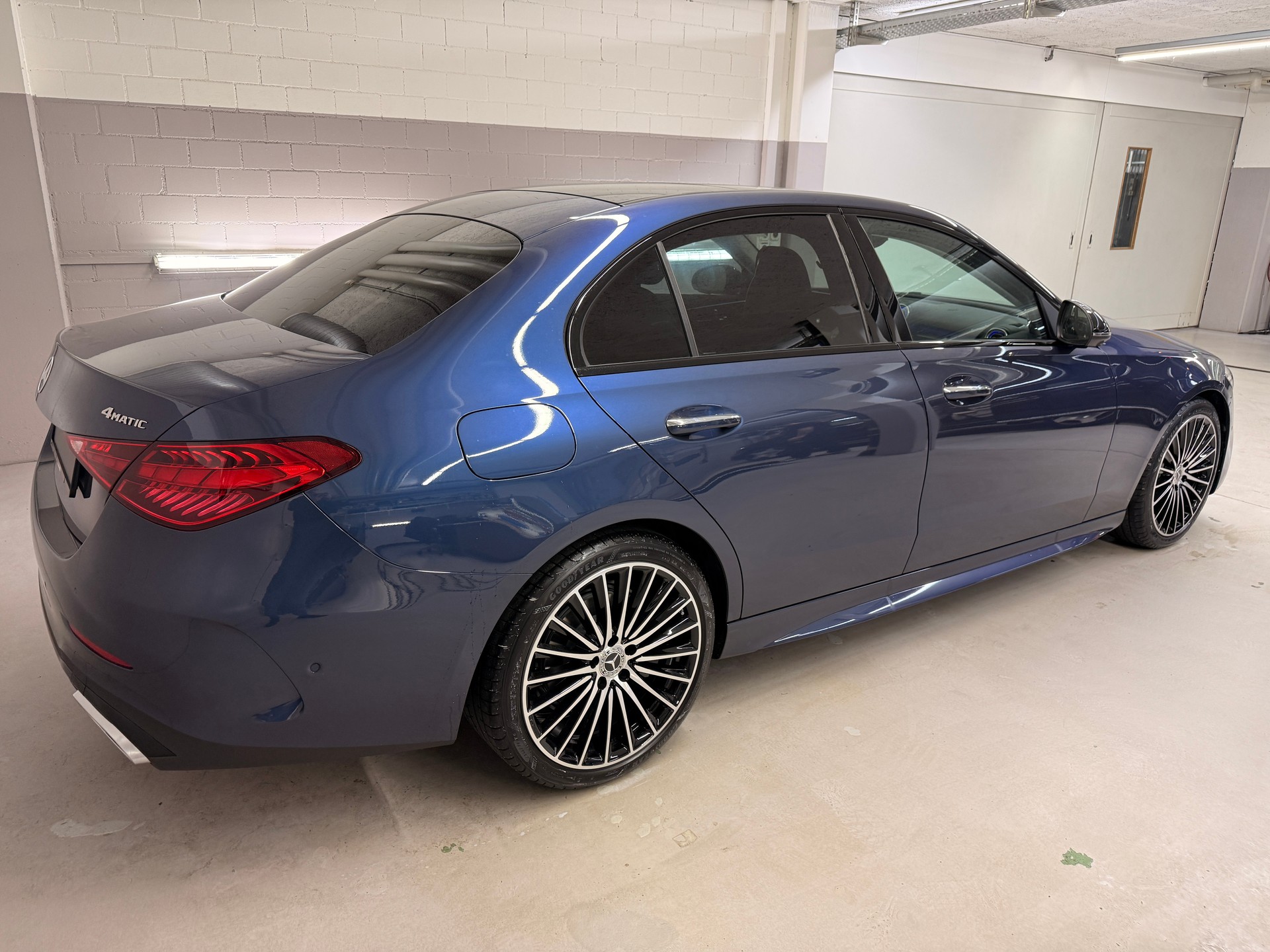 MERCEDES-BENZ C 300 4MATIC Limousine - 4