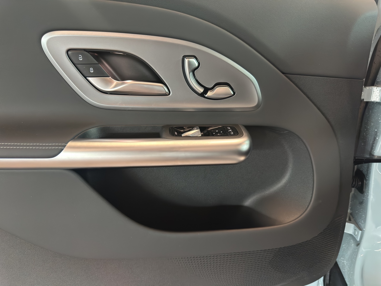 MERCEDES-BENZ GLB 350 85kWh EQ 4 Matic - 13