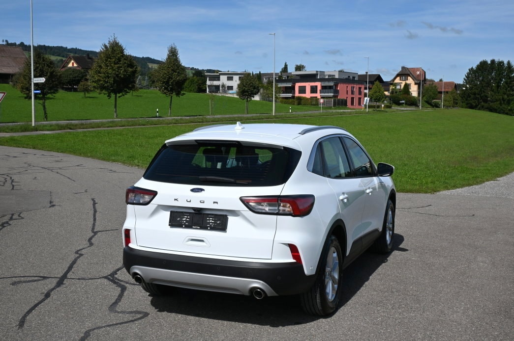 FORD Kuga 1.5 TDCi Titanium Automat - 3