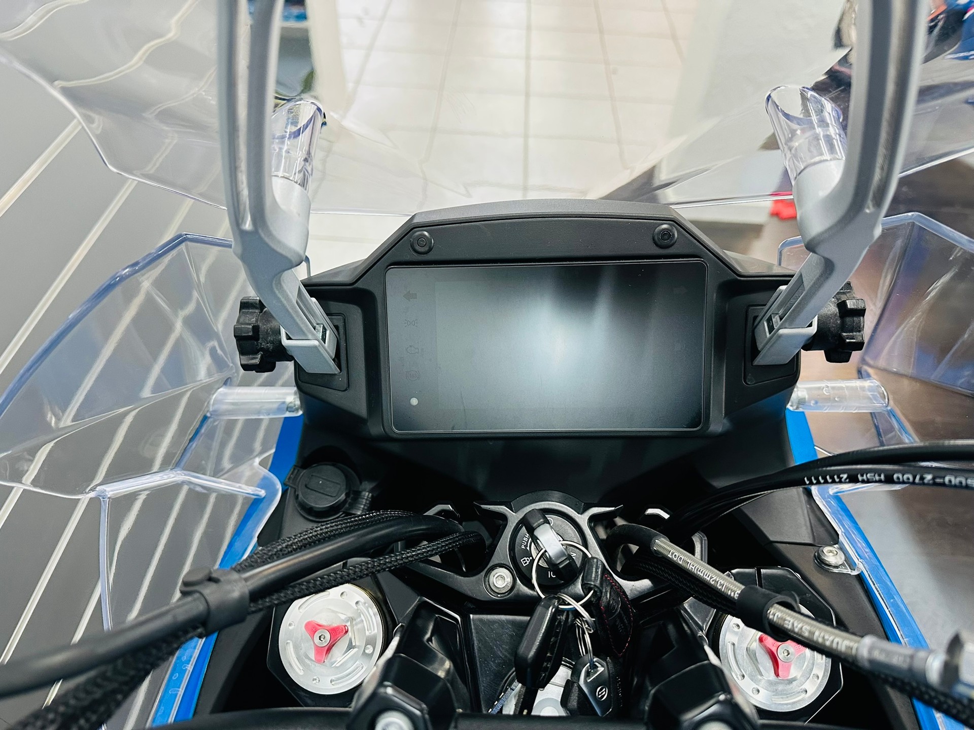 CF MOTO 650 MT (35kW) - 9