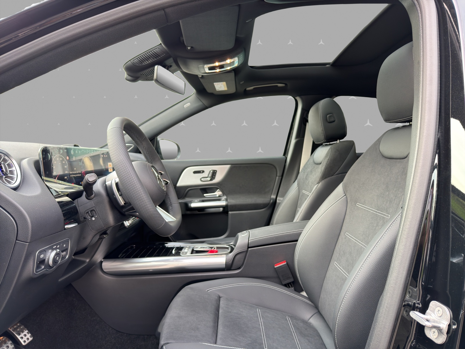 MERCEDES-BENZ GLA 200 Night Star 7G-DCT - 8