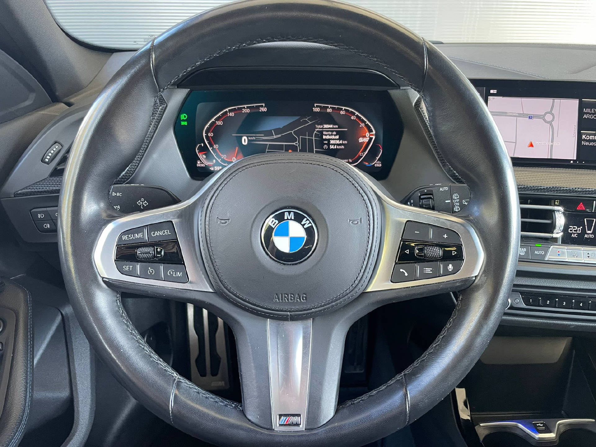 BMW 116d-8