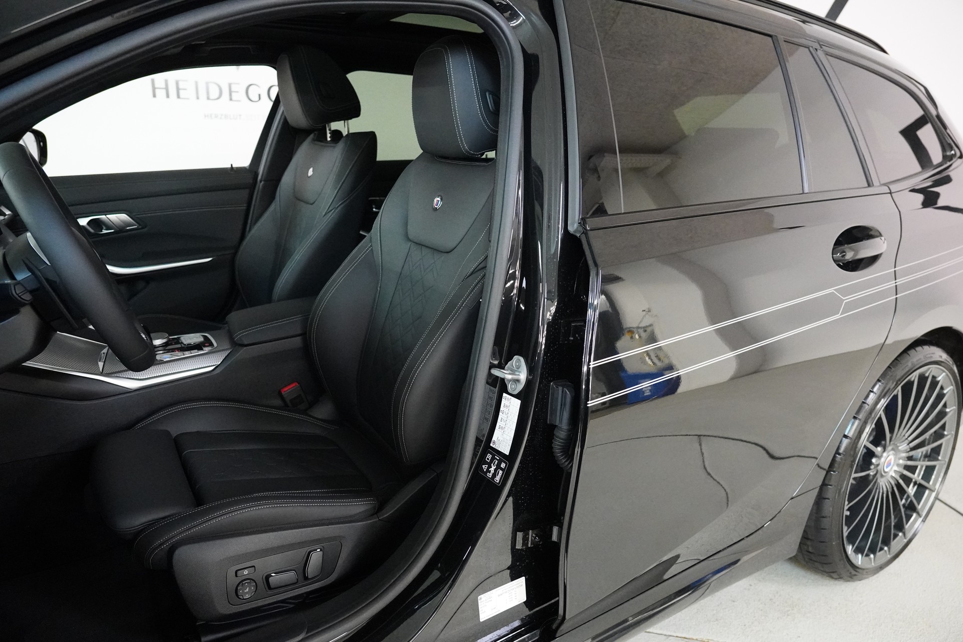 BMW-ALPINA D3 S BiTurbo Touring 3.0d xDrive Switch-Tronic - 12