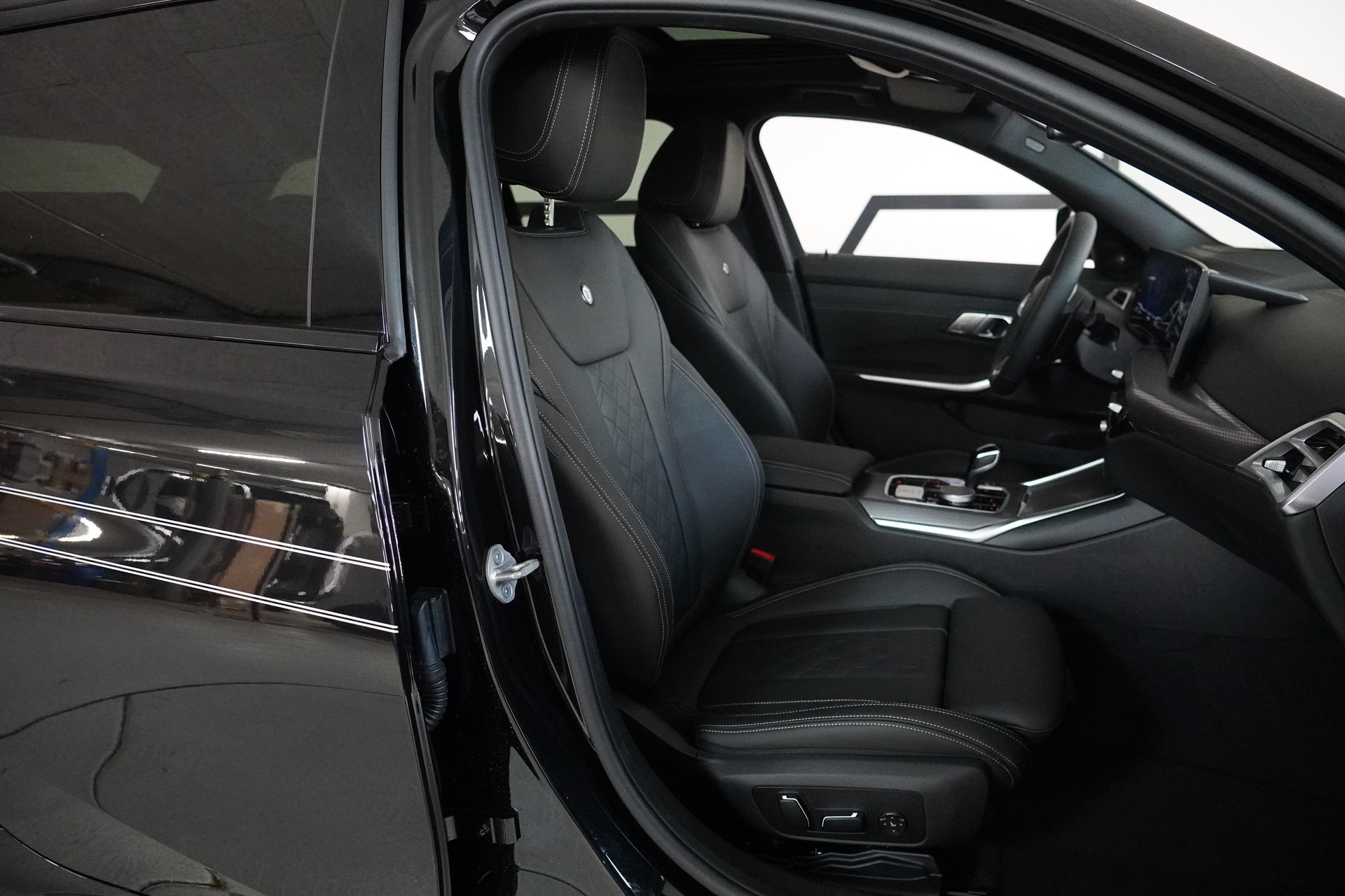 BMW-ALPINA D3 S BiTurbo Touring 3.0d xDrive Switch-Tronic - 15