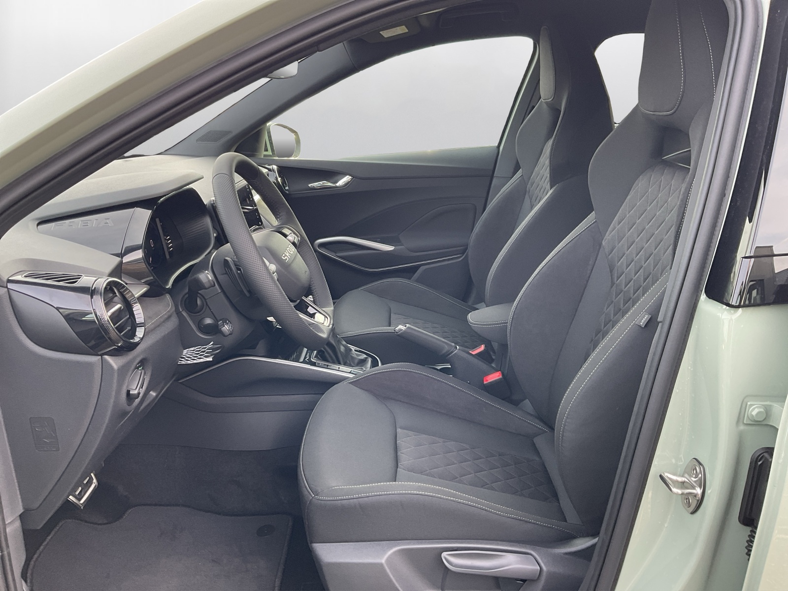 SKODA Fabia 1.0 TSI Dynamic DSG - 10