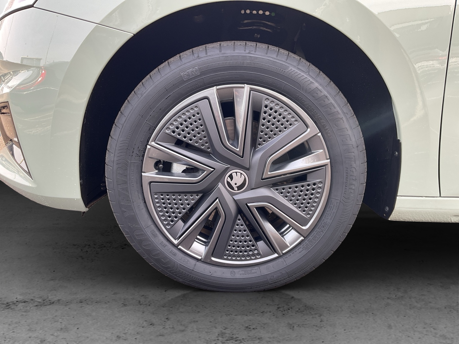 SKODA Fabia 1.0 TSI Dynamic DSG - 13