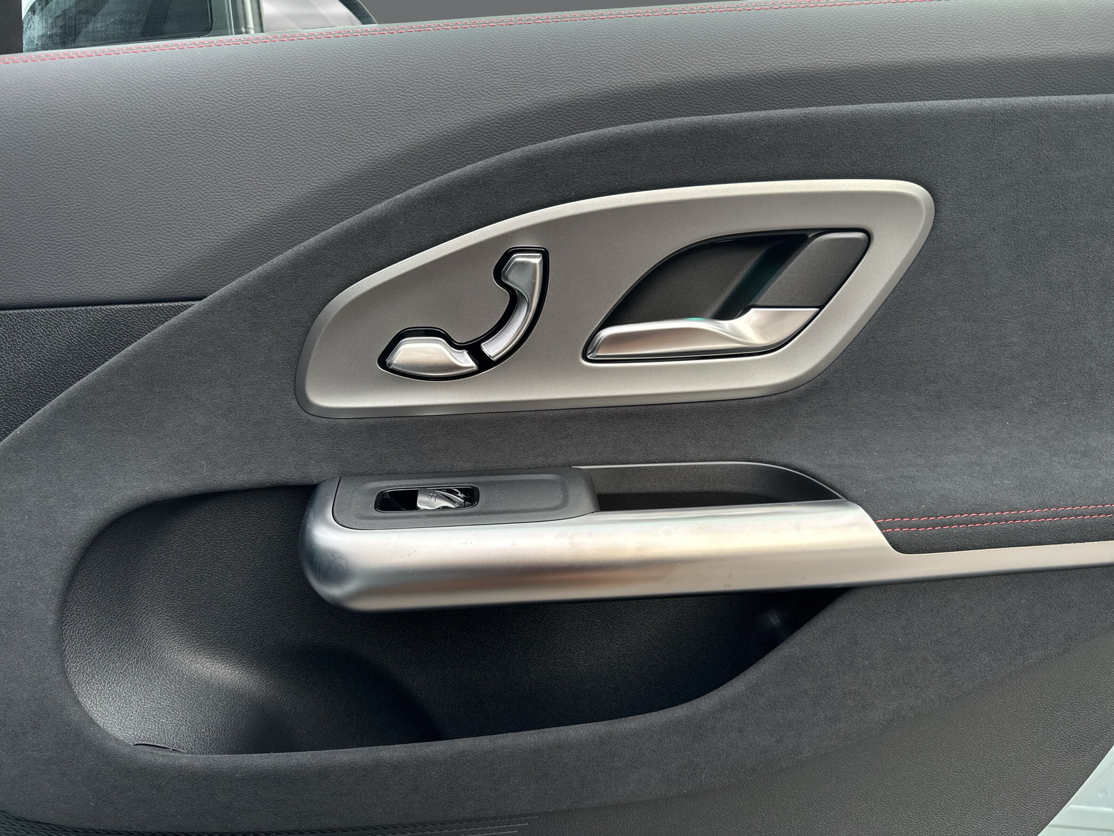 MERCEDES-BENZ CLA 220 8G-DCT 4Matic - 17