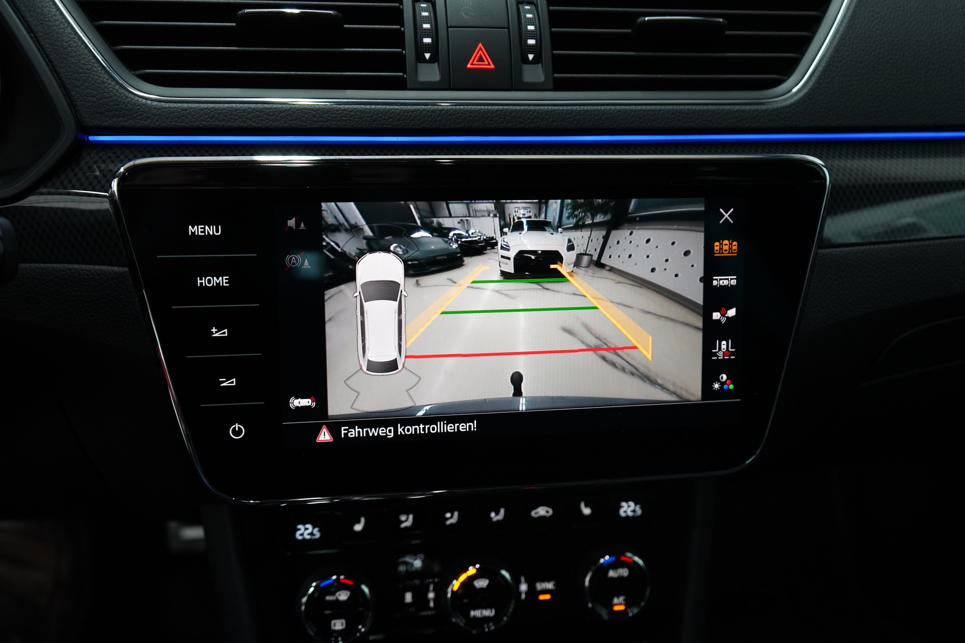 SKODA Superb Combi 2.0 TSI SportLine+ DSG 4x4 / ABT 336 Ps ** - 19