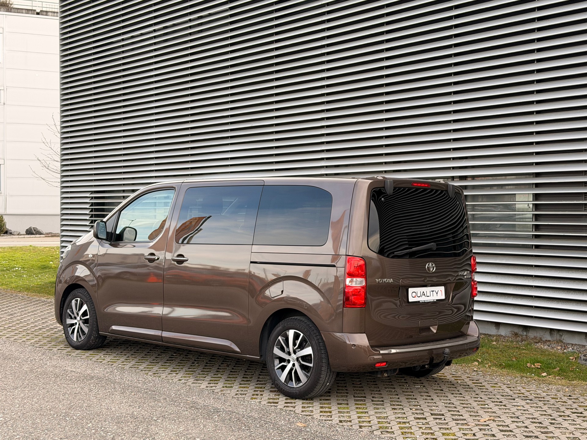 TOYOTA Proace Verso 2.0 D-4D VIP L1 Automatic - 2