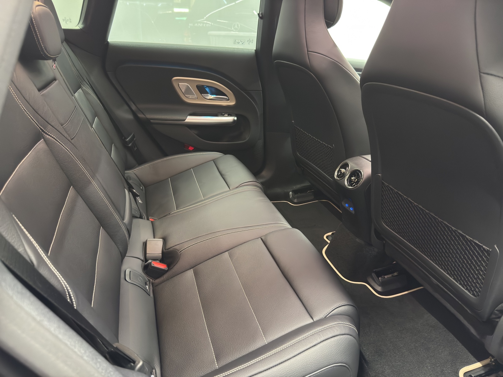 MERCEDES-BENZ CLA 350 4Matic Shooting Brake with EQ Hybrid - 10