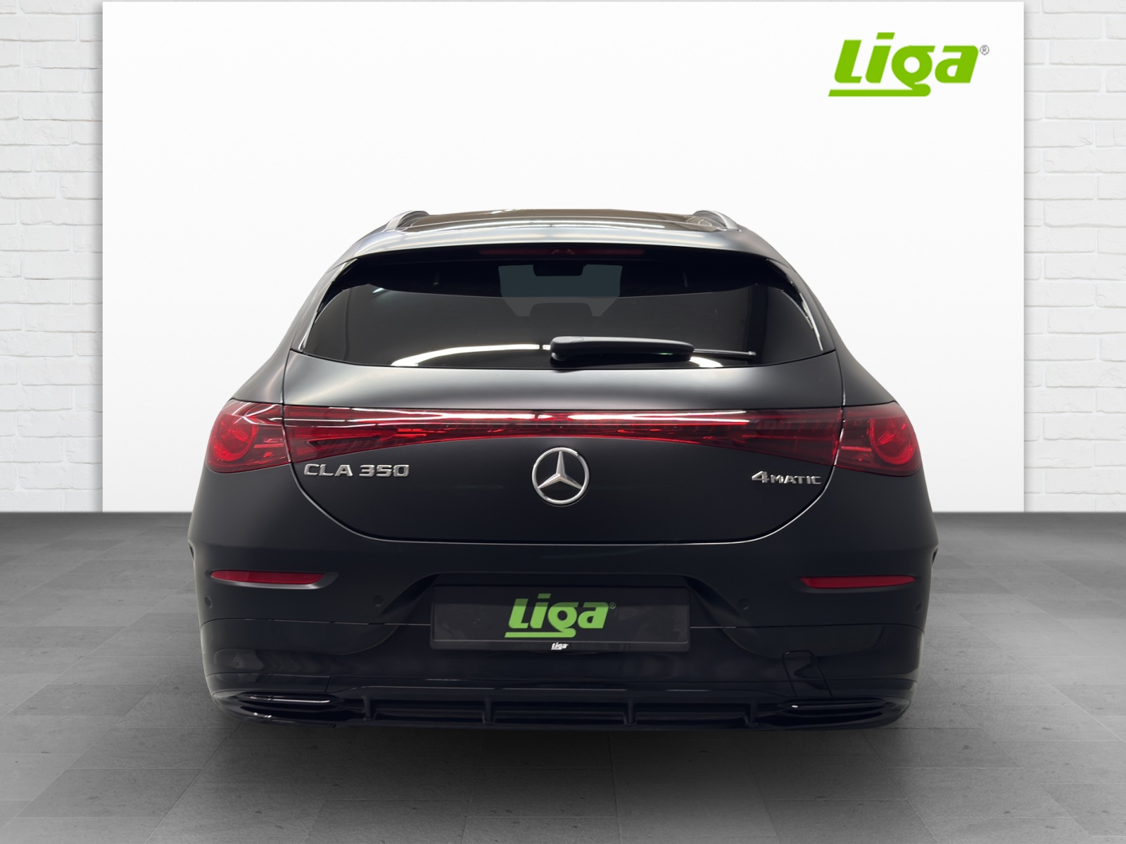 MERCEDES-BENZ CLA 350 4Matic Shooting Brake with EQ Hybrid - 5