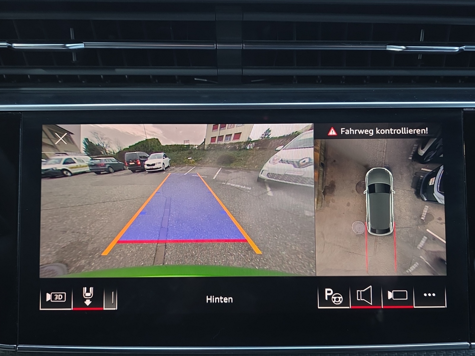 AUDI RSQ8 quattro tiptronic - 15