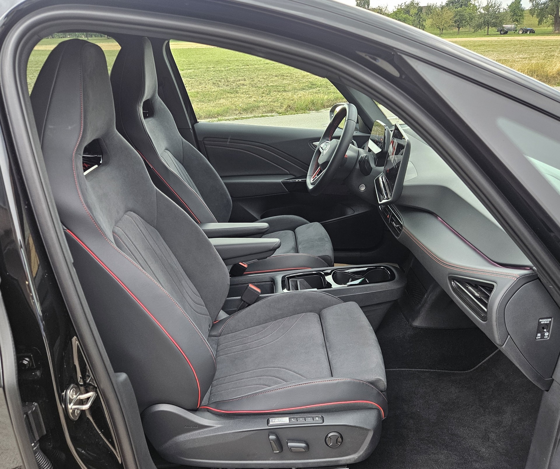 VW ID.3 GTX Performance 79 kWh GTX United mit Wärmepumpe und Anhängerkupplung für den Fahrradträger - 14