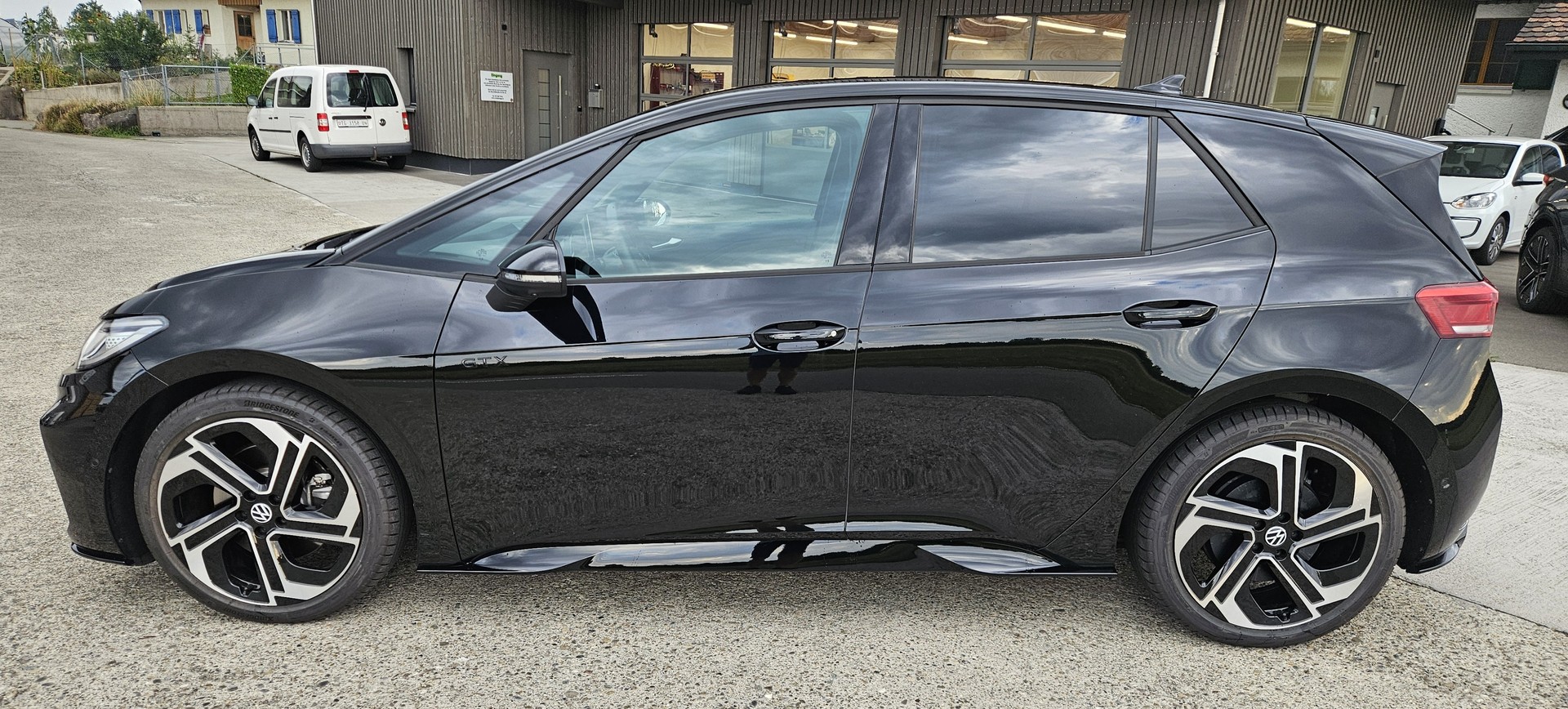VW ID.3 GTX Performance 79 kWh GTX United mit Wärmepumpe und Anhängerkupplung für den Fahrradträger - 5