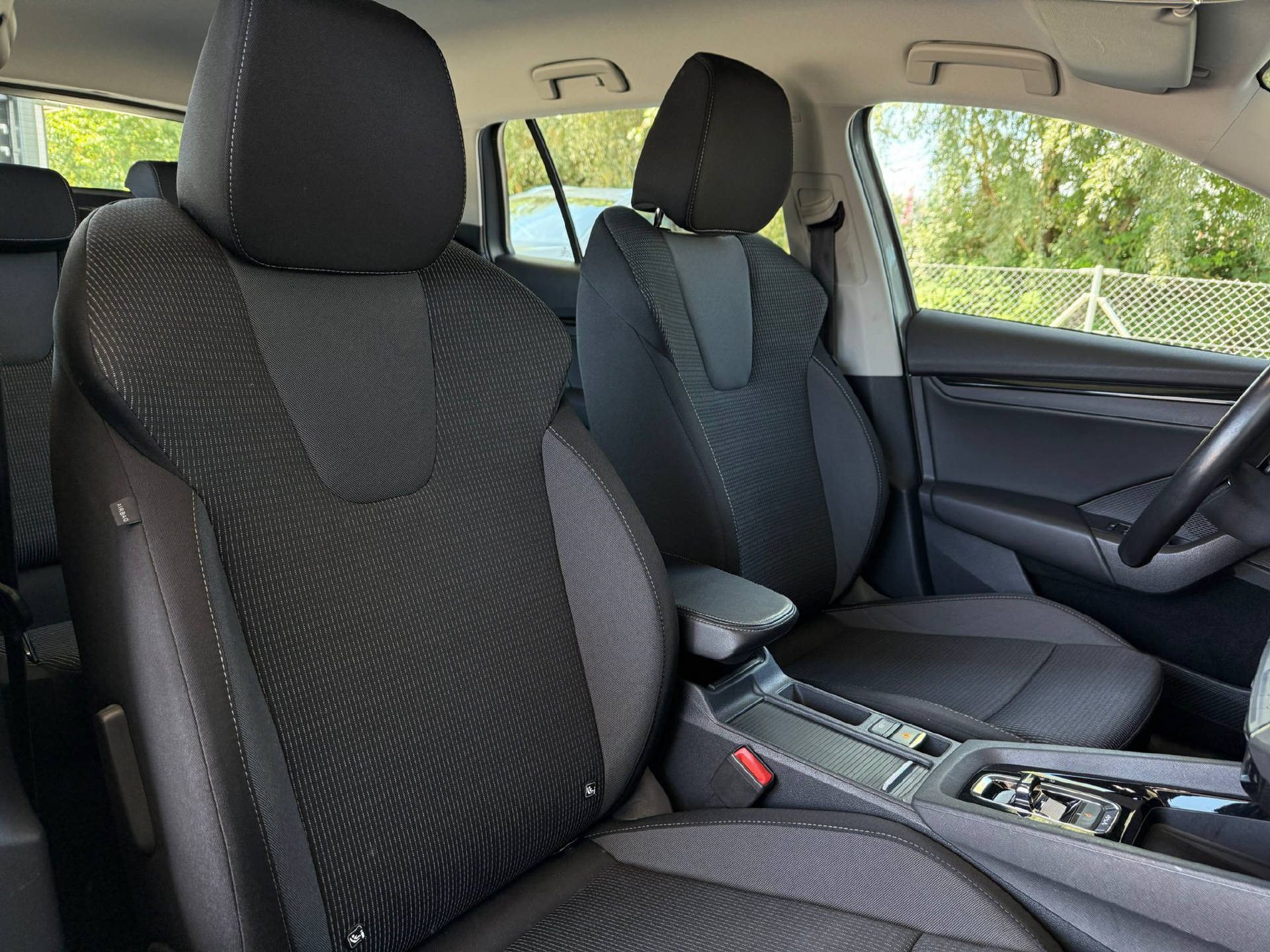 SKODA Octavia Combi 2.0 TDI Ambition 4×4 DSG-7
