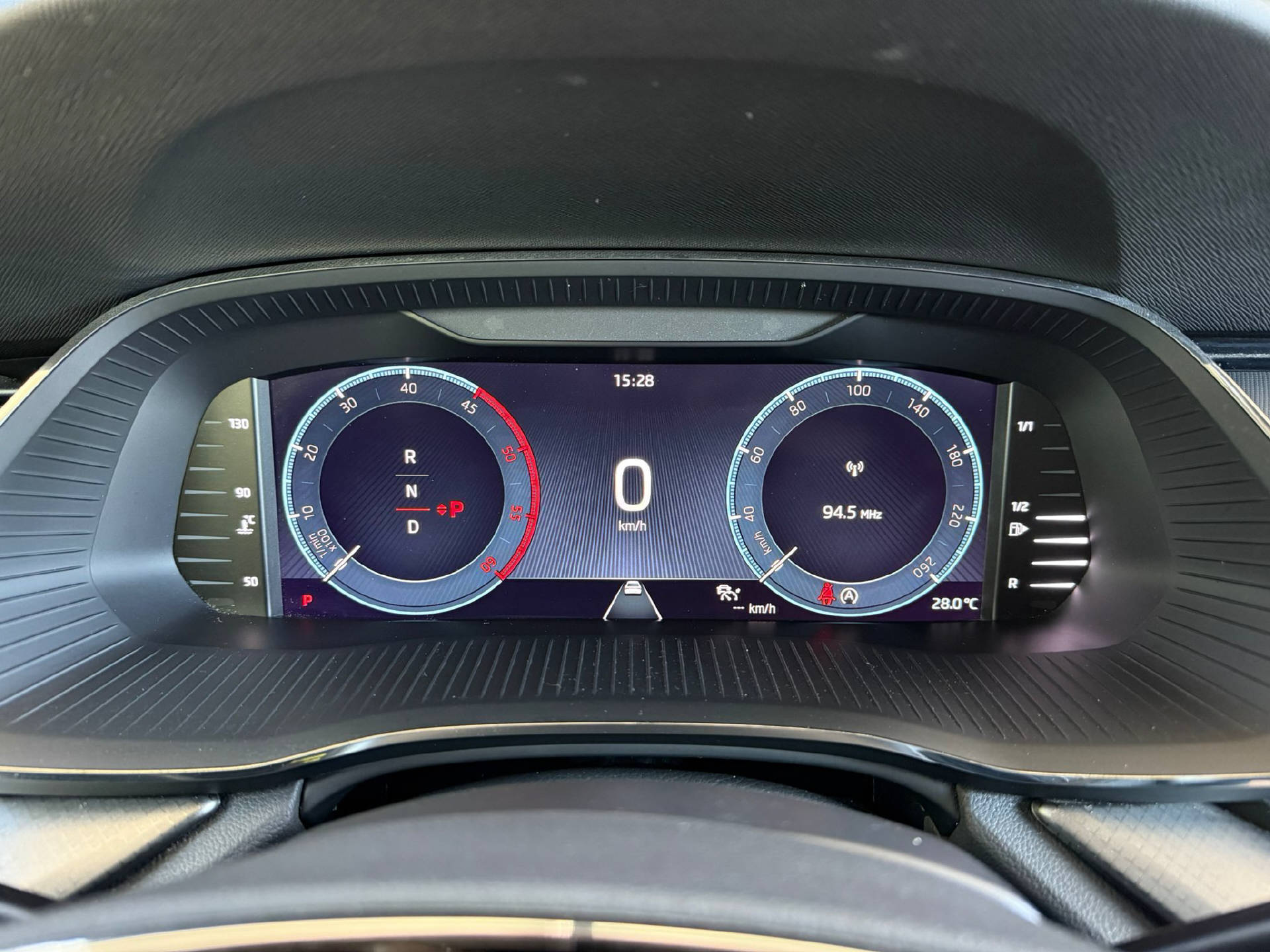SKODA Octavia Combi 2.0 TDI Ambition 4×4 DSG-9