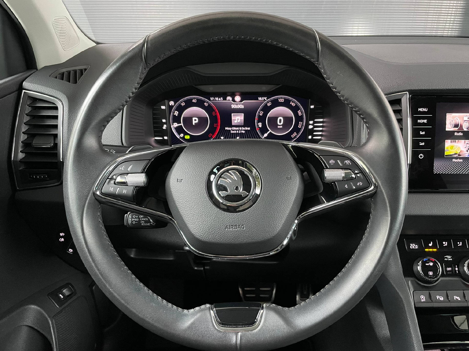 SKODA Karoq 2.0 TDI Style 4×4 DSG-7