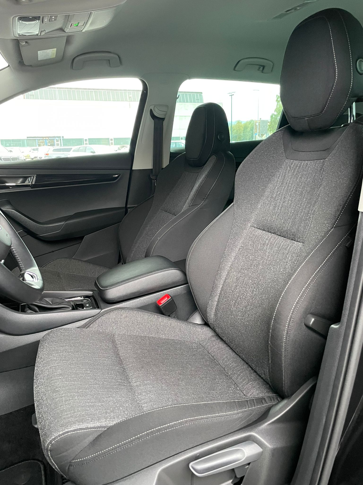 SKODA Karoq 2.0 TDI Style 4×4 DSG-5