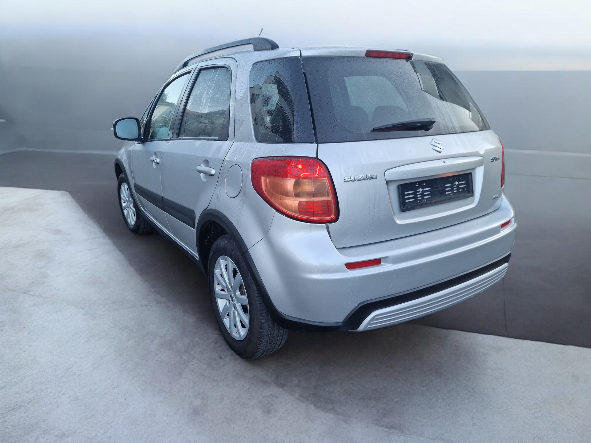 SUZUKI SX4 1.6 16V GL 4WD MFK Neu 8xRad 12Mt Gara - 8