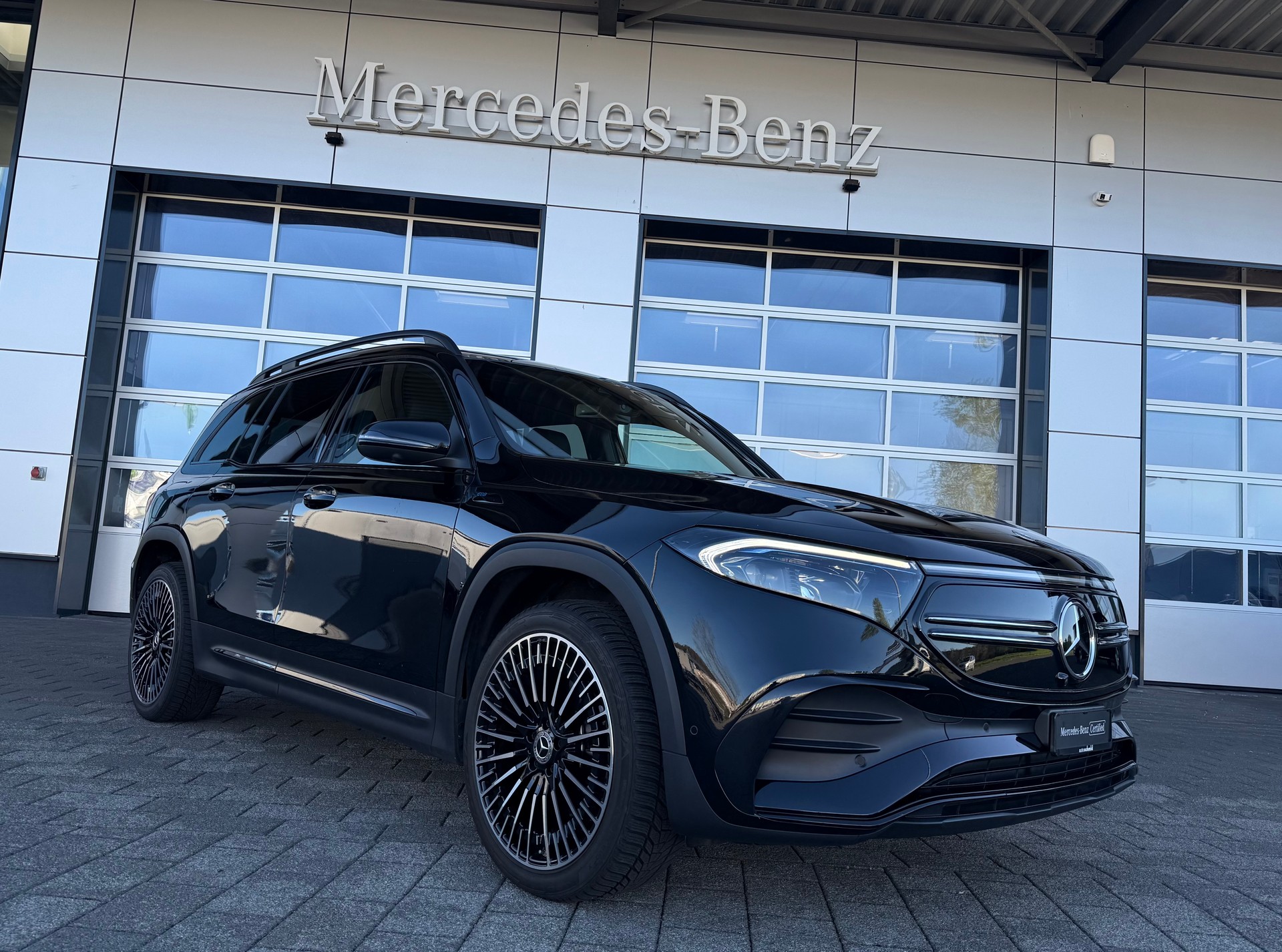 MERCEDES-BENZ EQB 350 AMG Line 4Matic